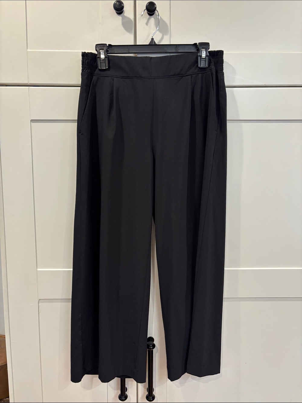 Athleta Black Wide-Leg Cropped Pants - Picture 1 of 2